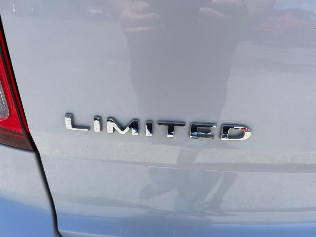 Ford Explorer Limited 4WD 2013