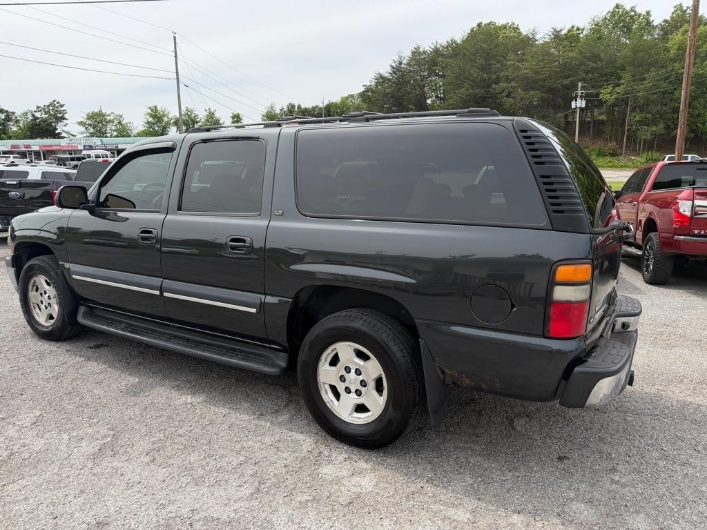 Chevrolet Suburban 1500 4WD 2004