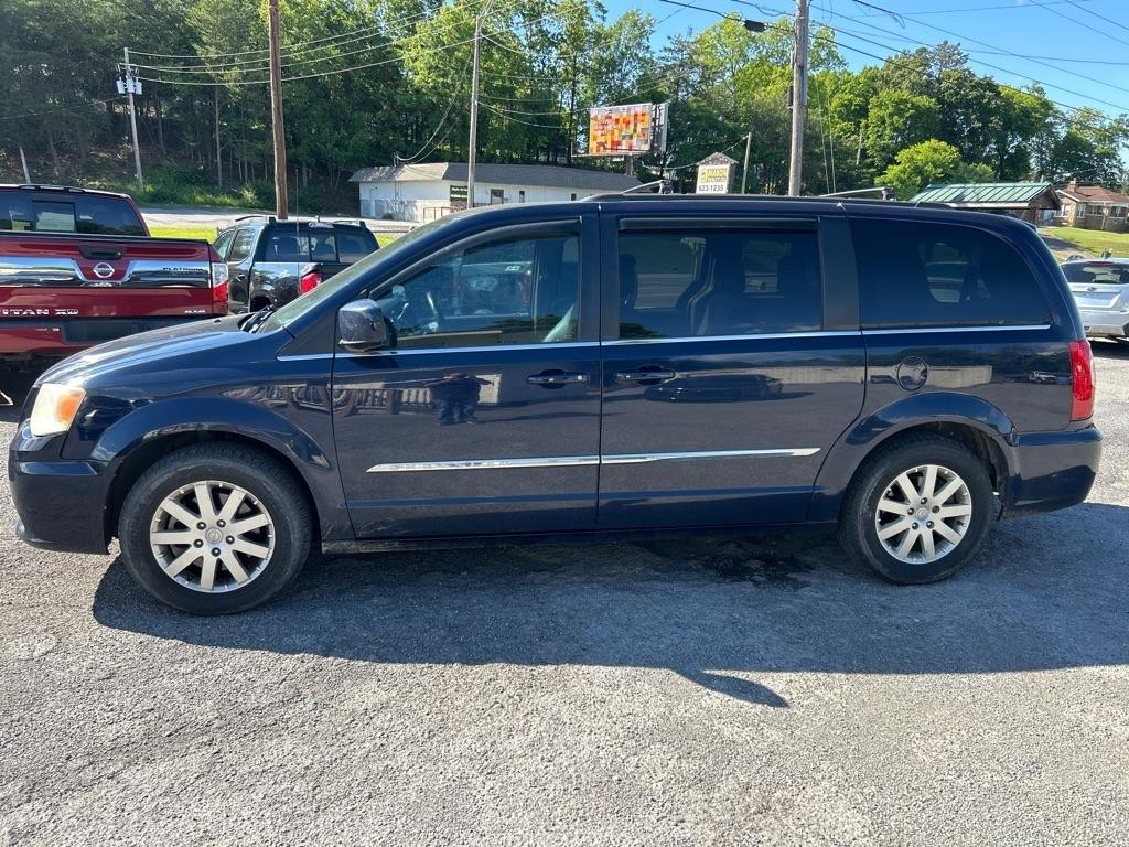 2013 Chrysler Town & Country Touring