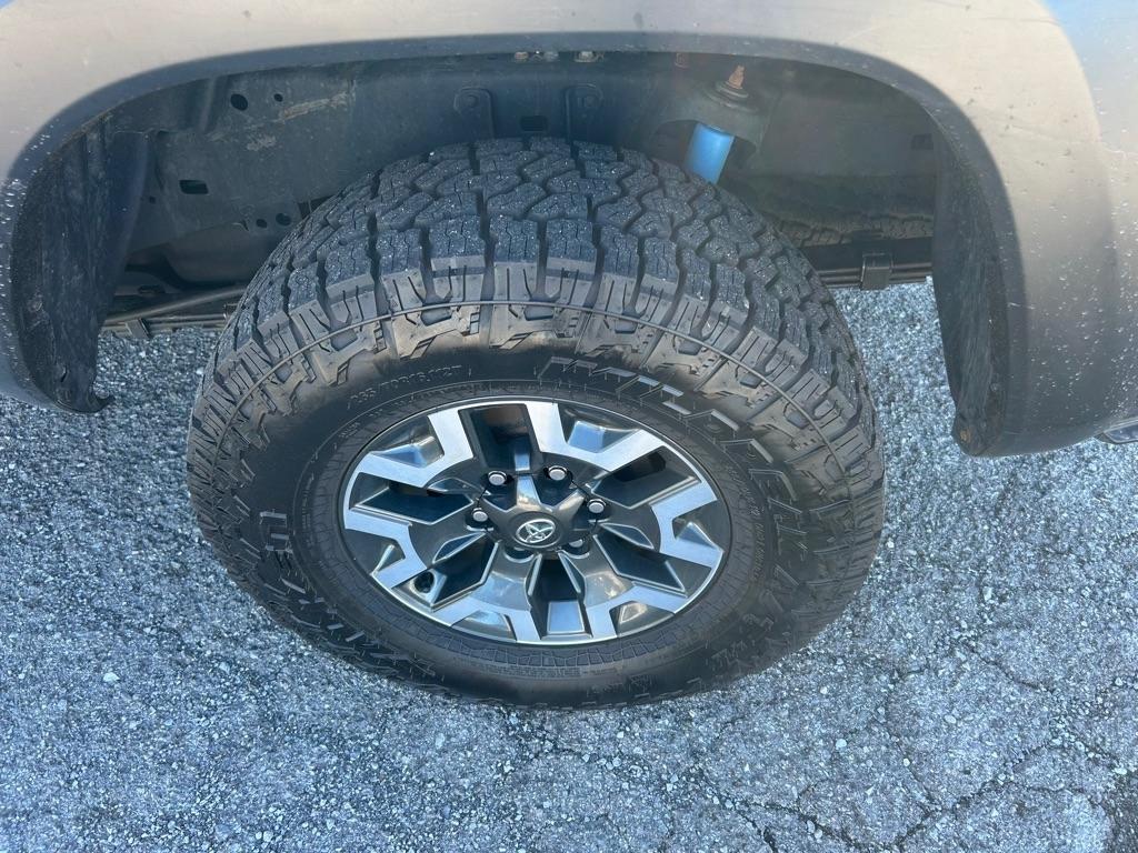 Toyota Tacoma SR5 Double Cab Long Bed V6 6AT 4WD 2023