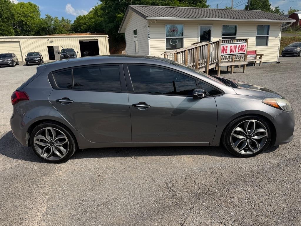 Kia Forte 5-Door SX 2015