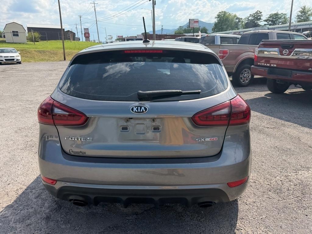 Kia Forte 5-Door SX 2015