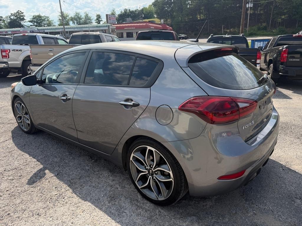 Kia Forte 5-Door SX 2015