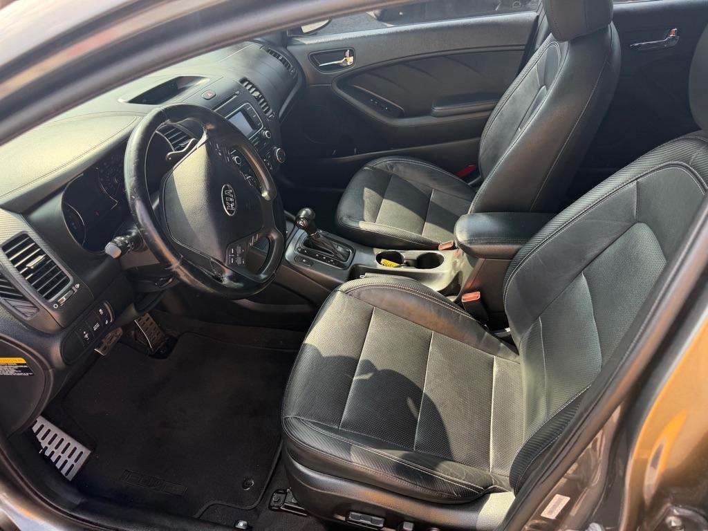 Kia Forte 5-Door SX 2015
