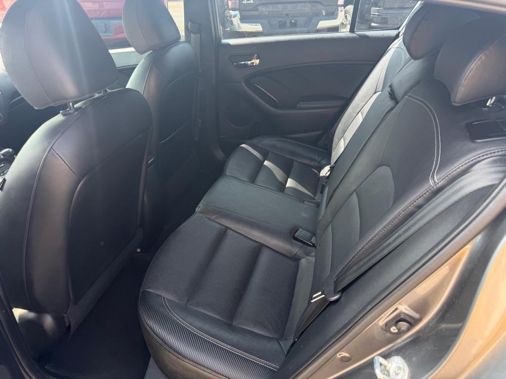 Kia Forte 5-Door SX 2015