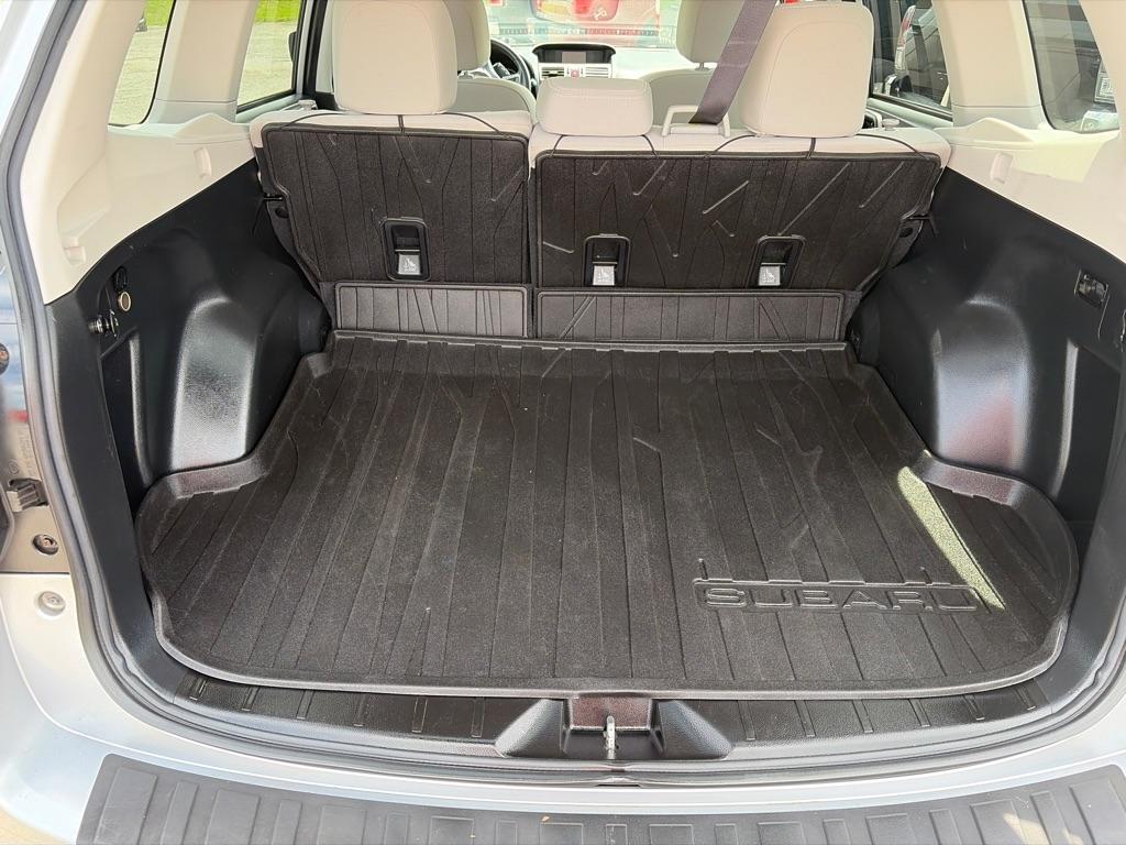 Subaru Forester 2.5i Premium PZEV CVT 2016