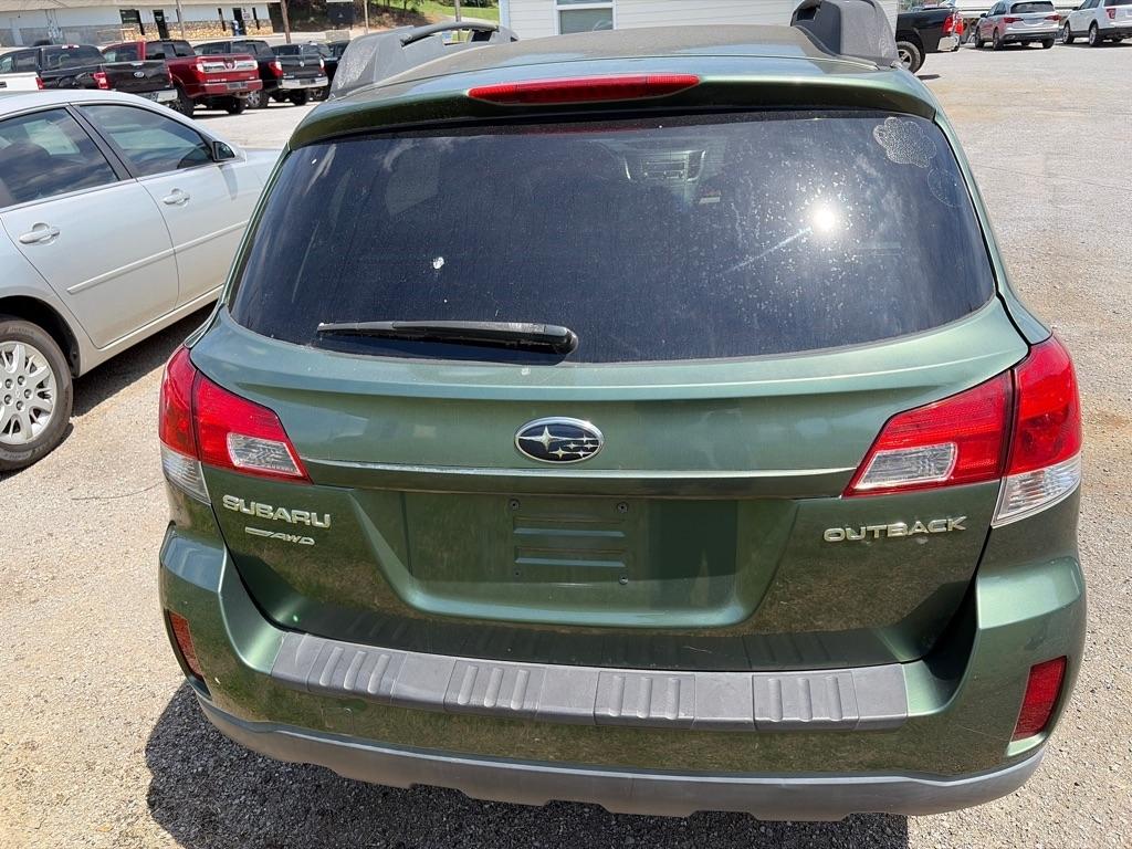Subaru Outback 2.5i Limited 2010
