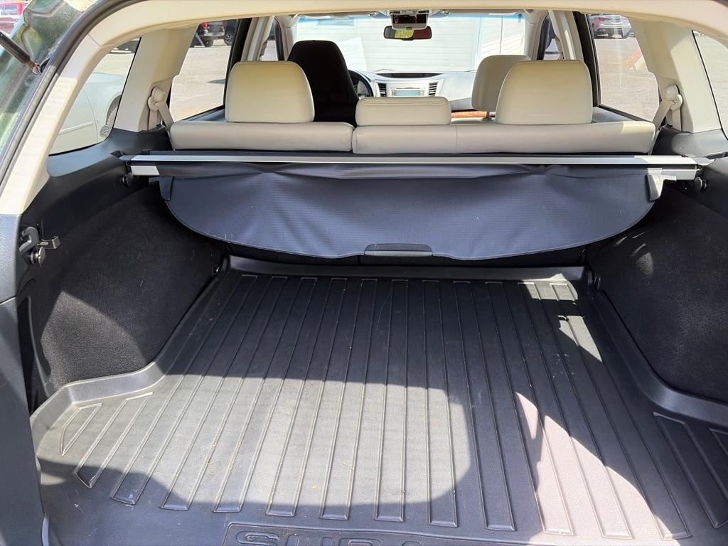 Subaru Outback 2.5i Limited 2010