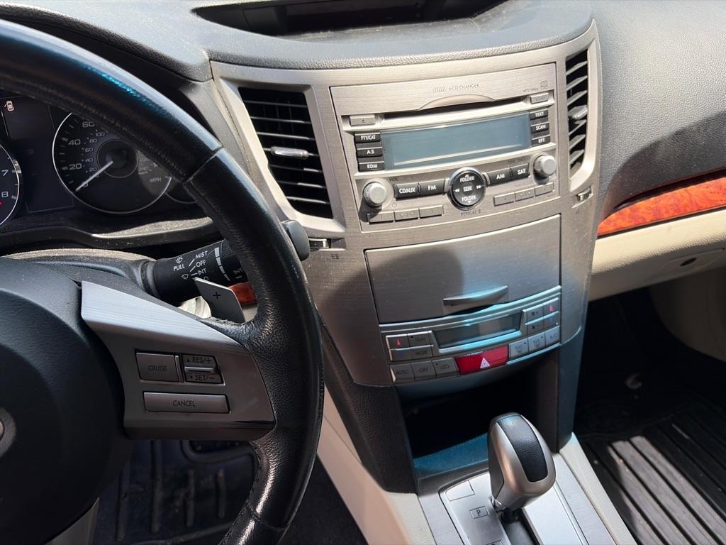 Subaru Outback 2.5i Limited 2010
