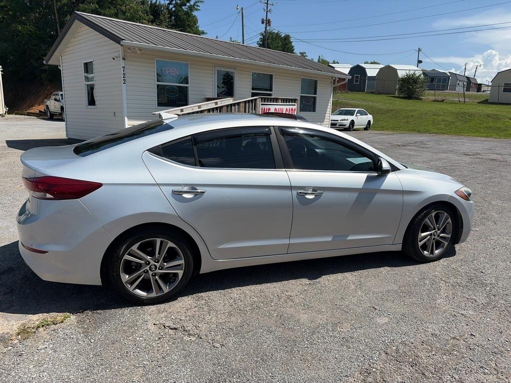 Hyundai Elantra  2017