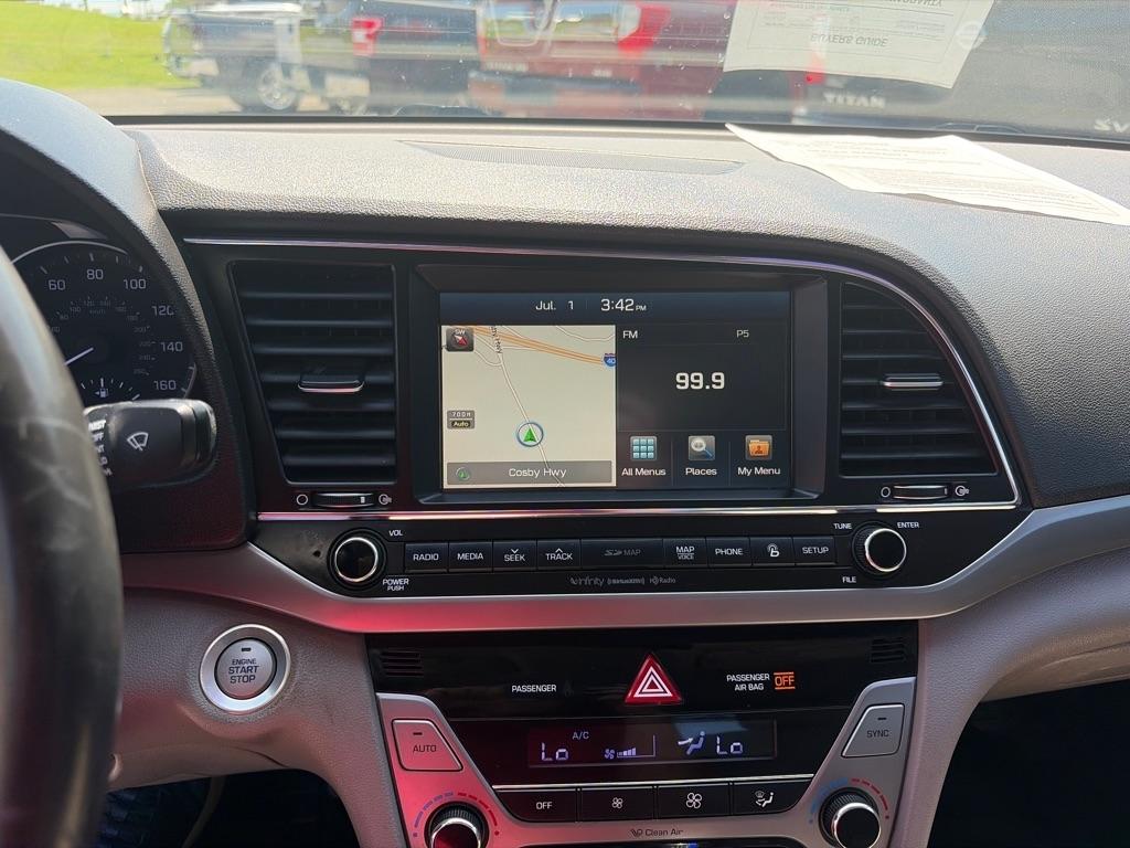 Hyundai Elantra  2017