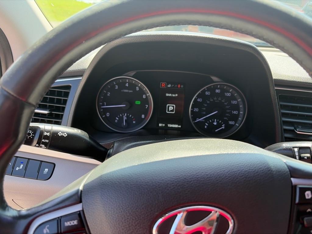 Hyundai Elantra  2017