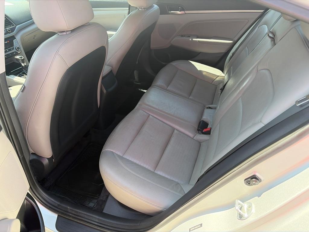 Hyundai Elantra  2017