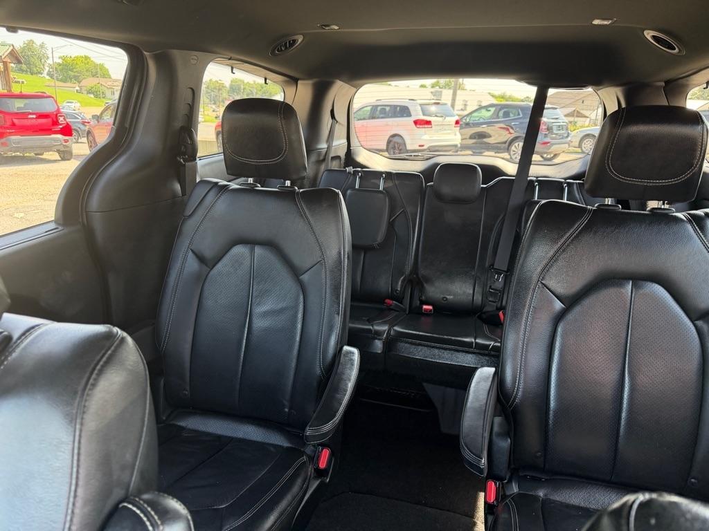 Chrysler Pacifica Touring-L 2020