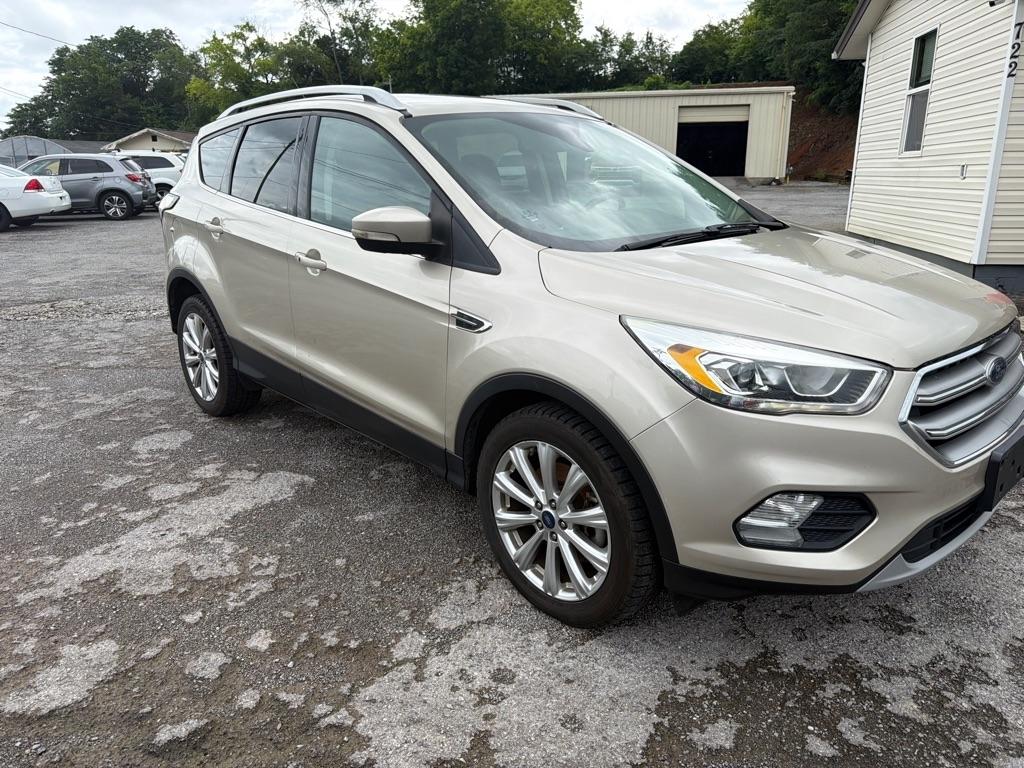 Ford Escape Titanium 4WD 2017