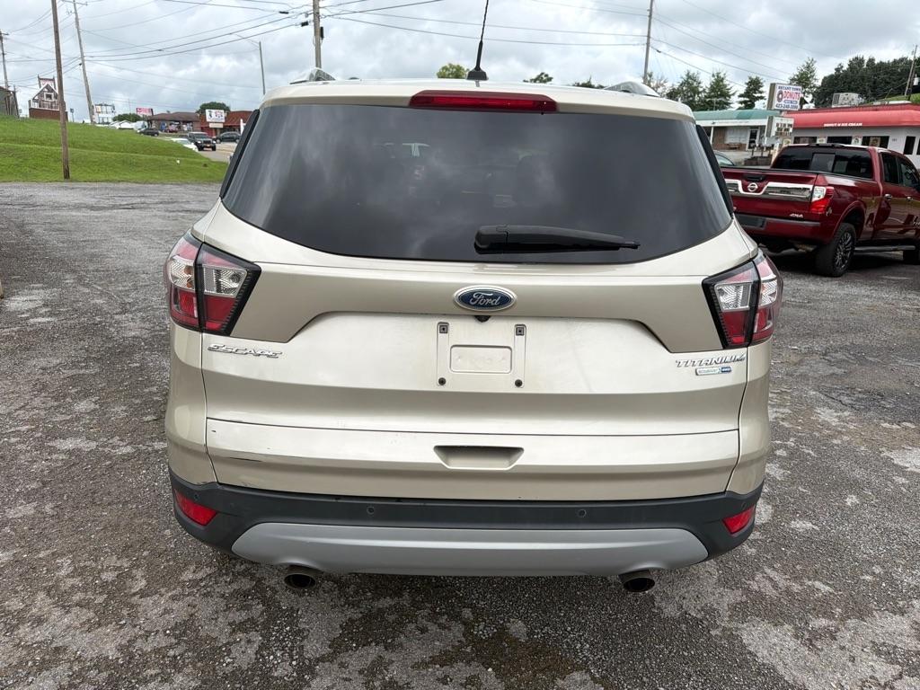 Ford Escape Titanium 4WD 2017