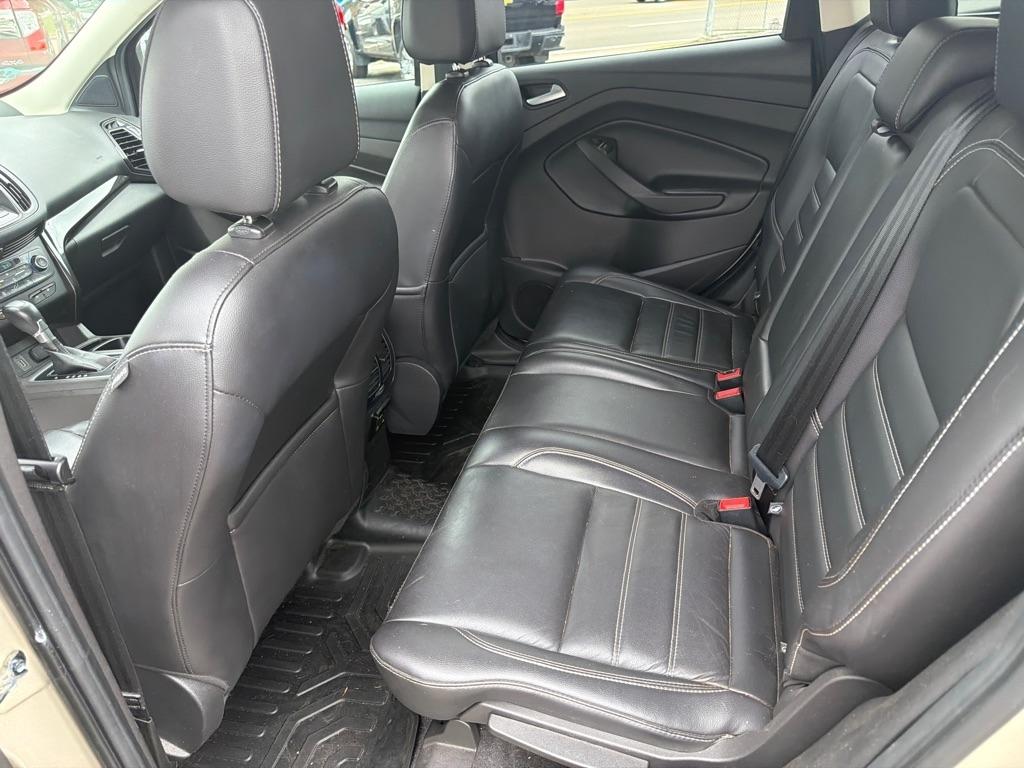 Ford Escape Titanium 4WD 2017