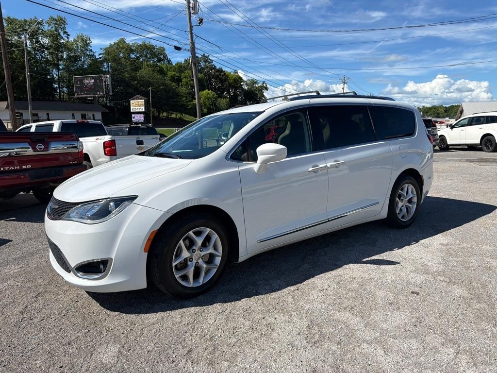 2018 Chrysler Pacifica Touring-L