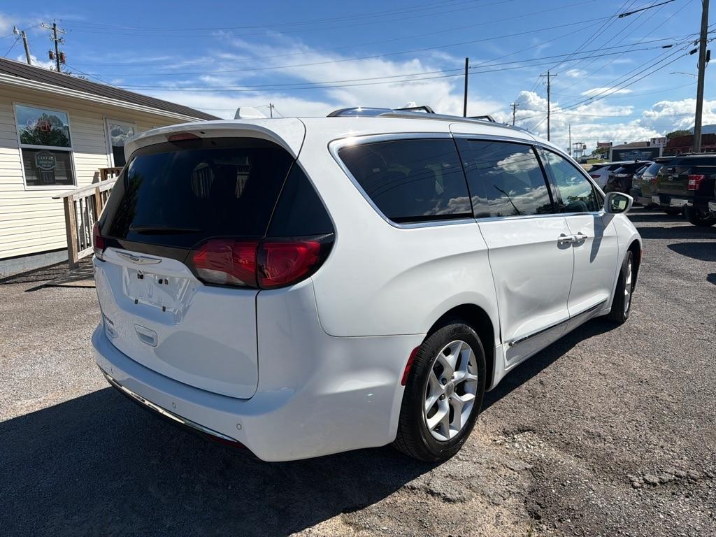 Chrysler Pacifica Touring-L 2018