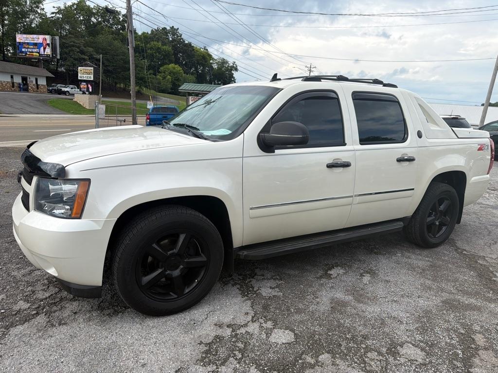 2013 Chevrolet Avalanche LTZ 4WD