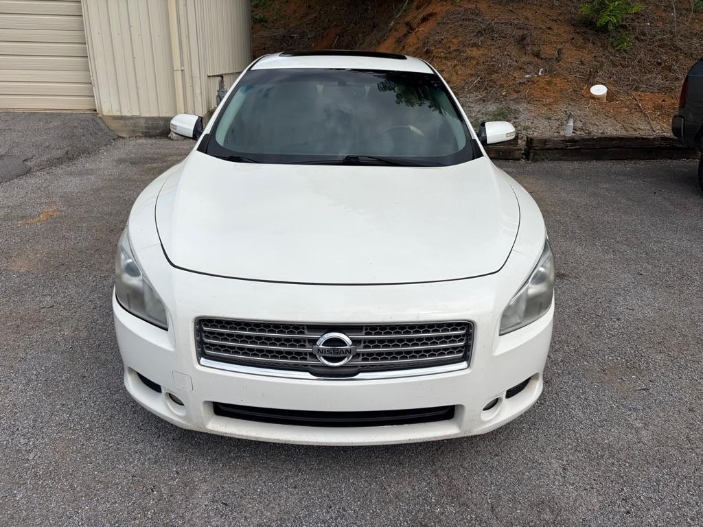 Nissan Maxima S 2009