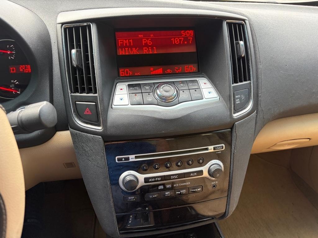 Nissan Maxima S 2009