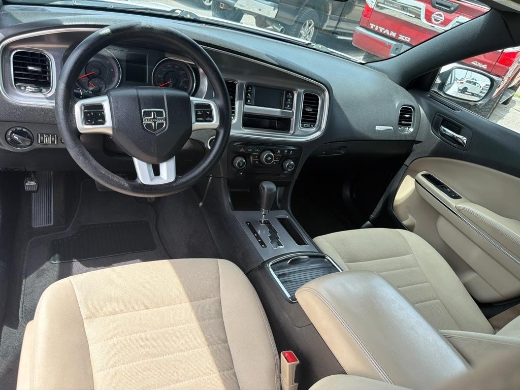 Dodge Charger SE 2014