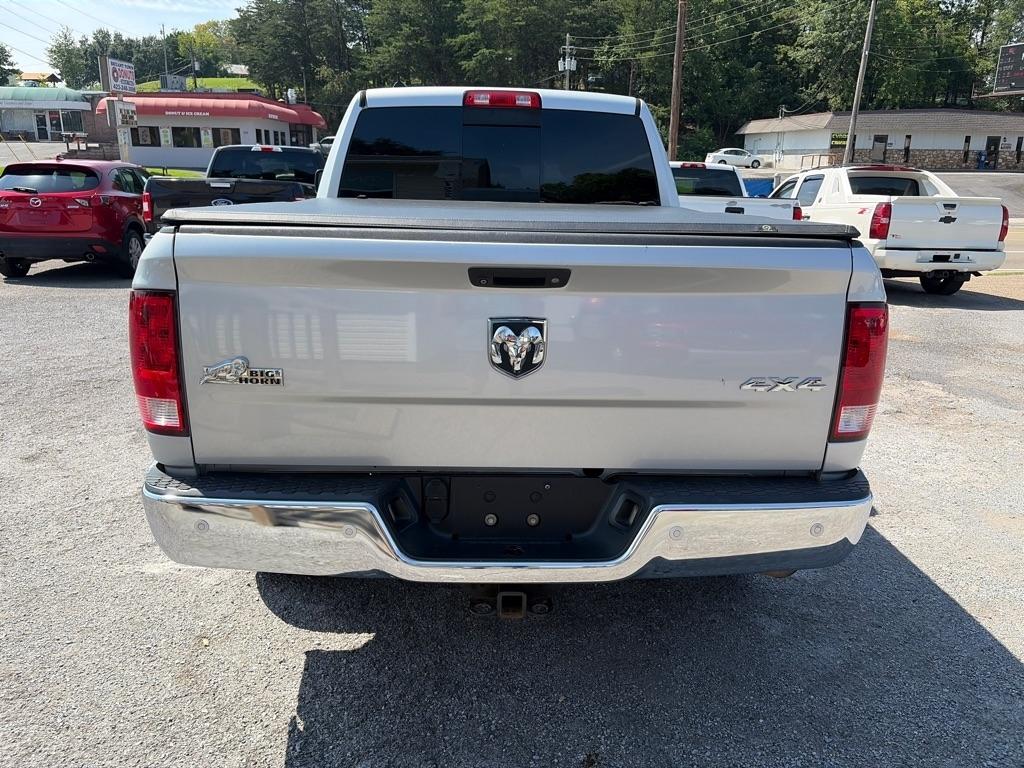 RAM 1500 SLT Quad Cab 4WD 2018