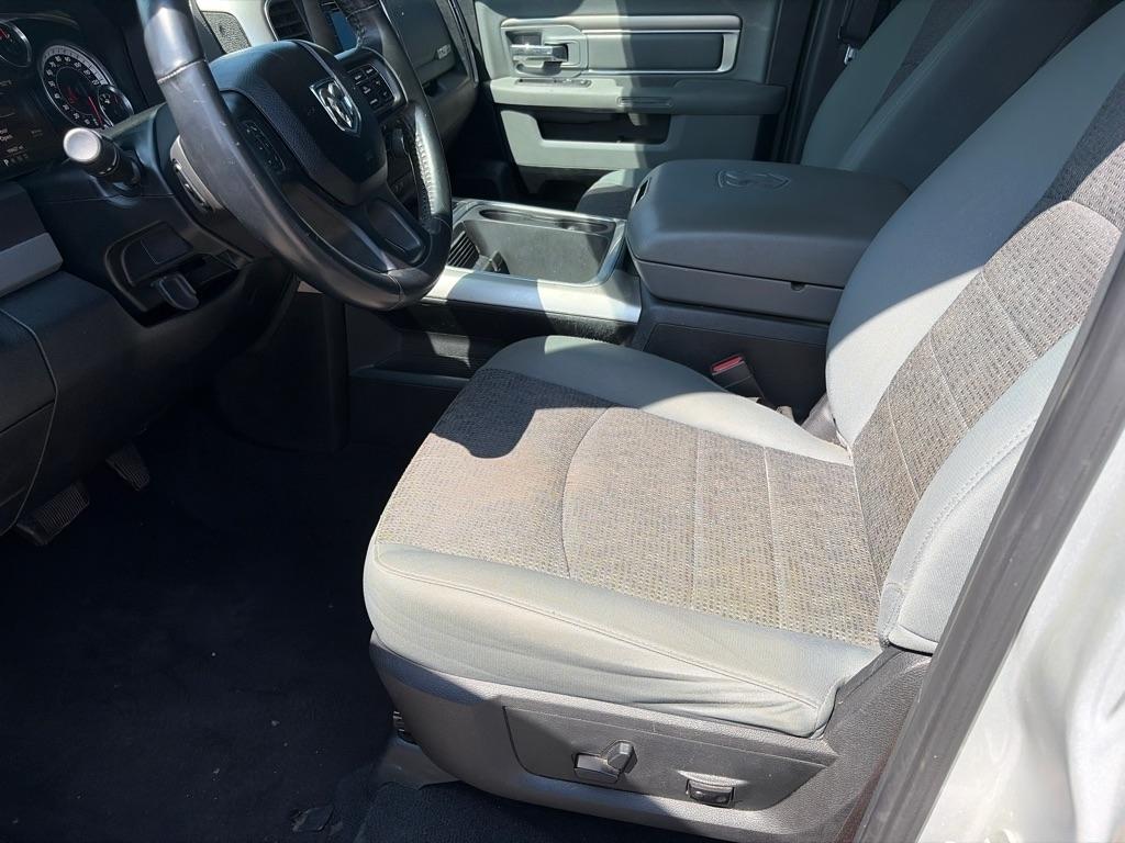 RAM 1500 SLT Quad Cab 4WD 2018