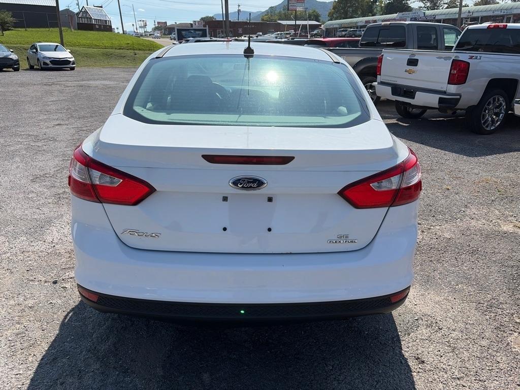Ford Focus SE Sedan 2014