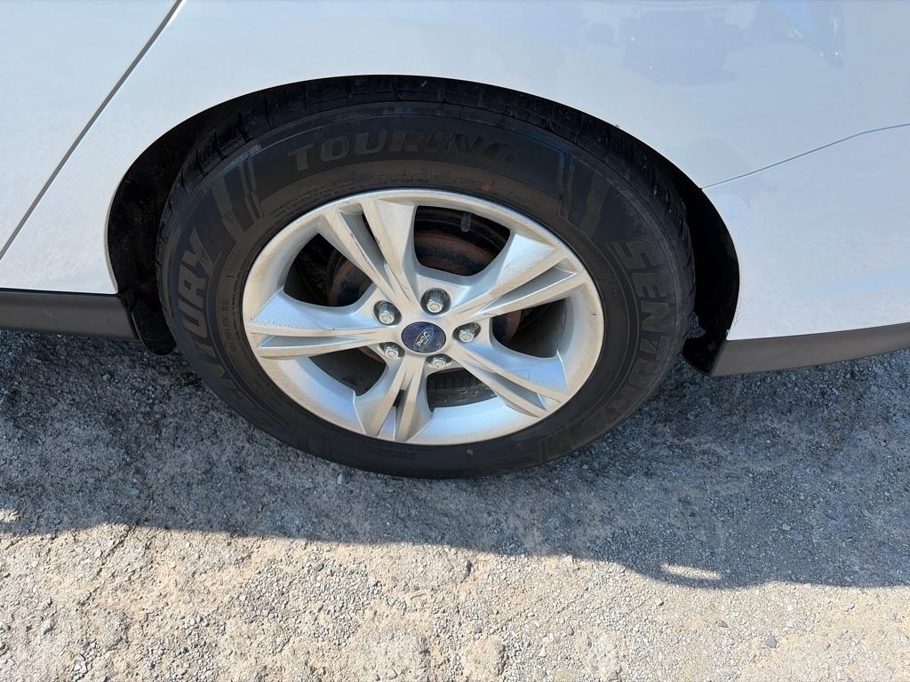 Ford Focus SE Sedan 2014