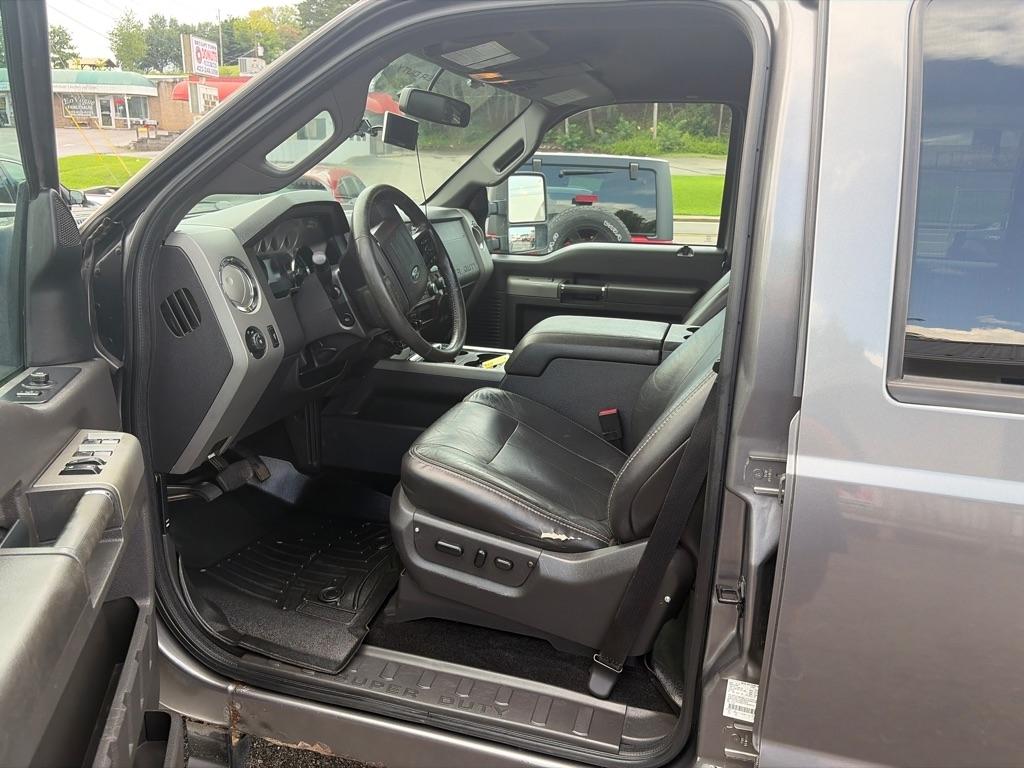 Ford F-250 SD XL Crew Cab 4WD 2012