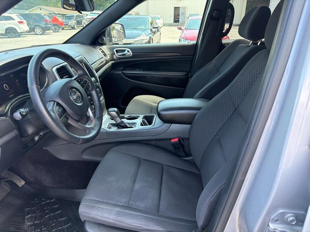 Jeep Grand Cherokee Laredo 4WD 2018