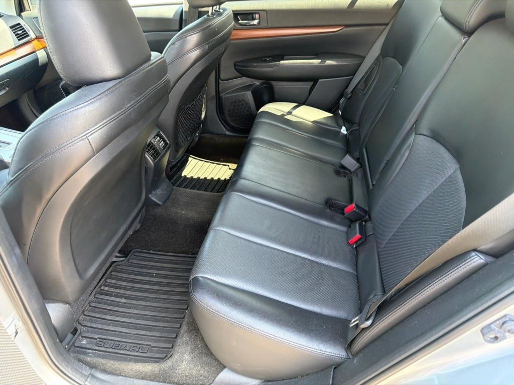 Subaru Outback 2.5i Limited 2014