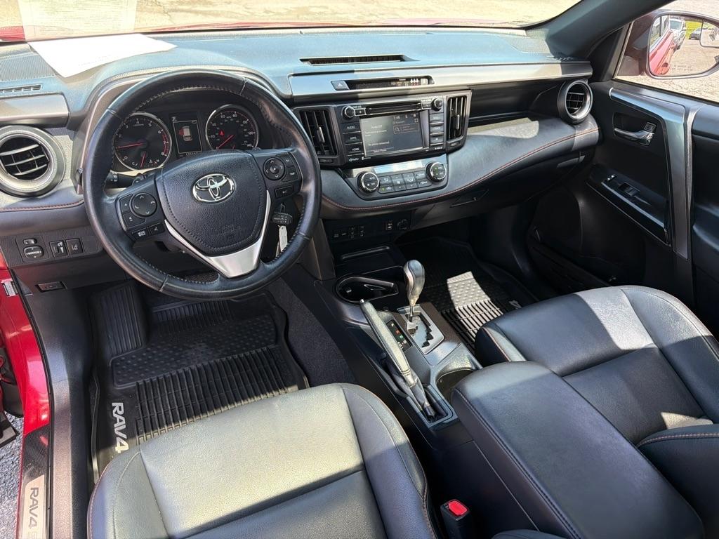 Toyota RAV4 SE 4WD 2017