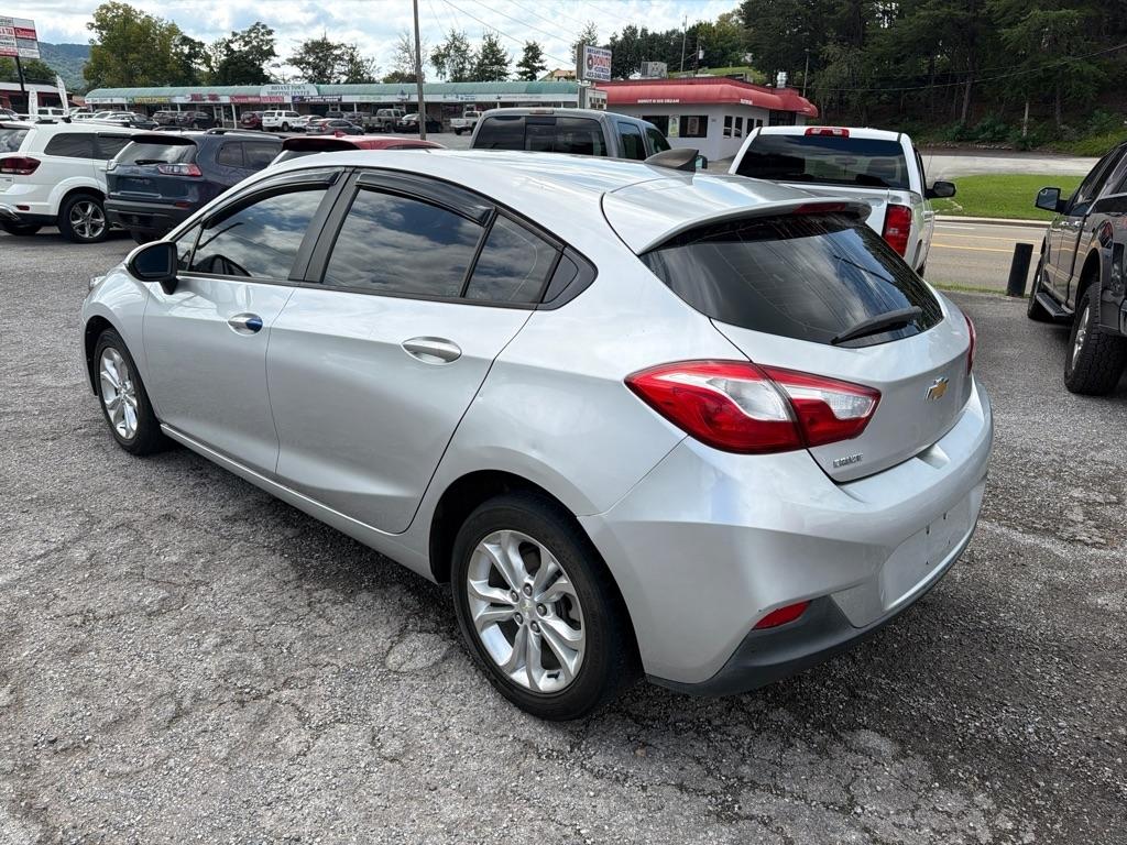 Chevrolet Cruze LS Hatchback 2019