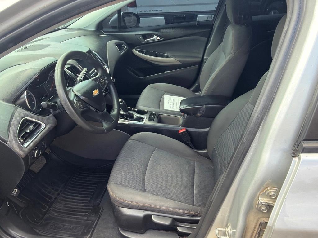 Chevrolet Cruze LS Hatchback 2019