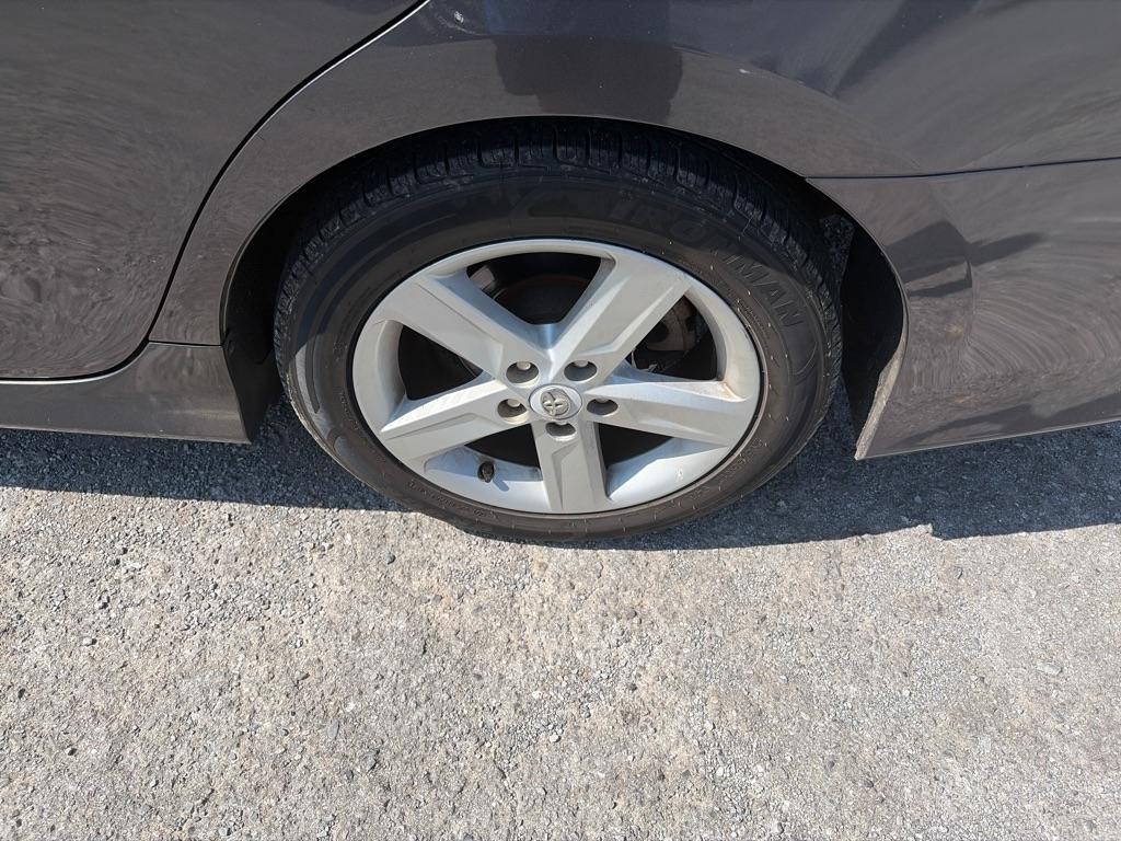 Toyota Camry L 2012