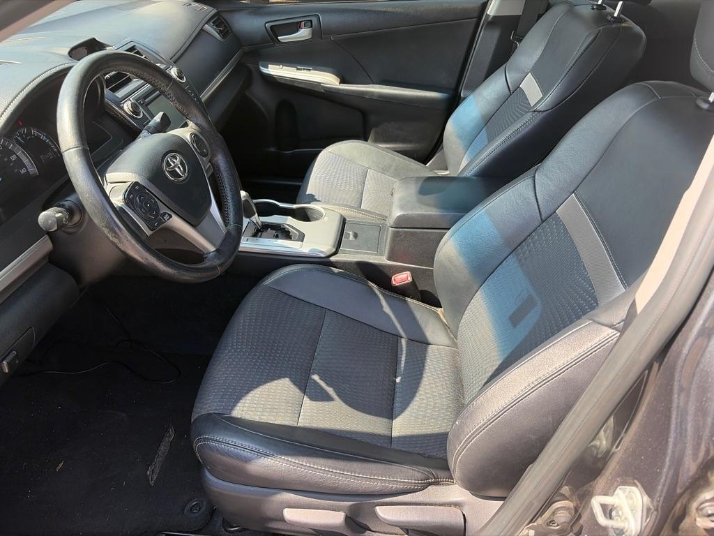 Toyota Camry L 2012