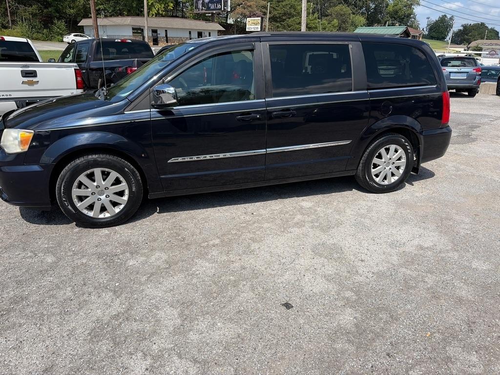2011 Chrysler Town & Country Touring-L
