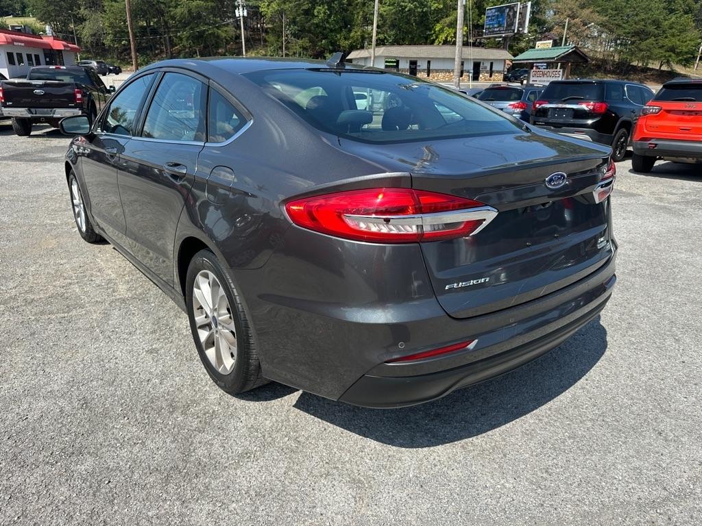 Ford Fusion SE 2020