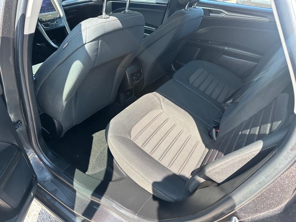 Ford Fusion SE 2020