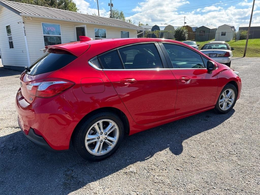 Chevrolet Cruze LT Auto Hatchback 2017