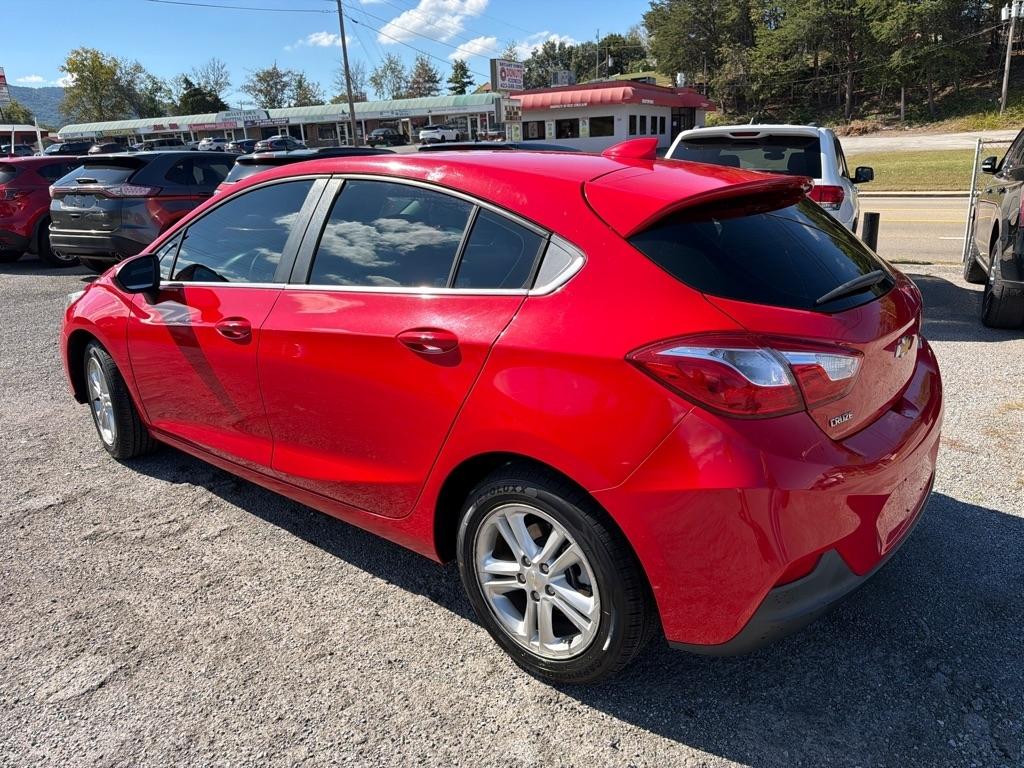 Chevrolet Cruze LT Auto Hatchback 2017