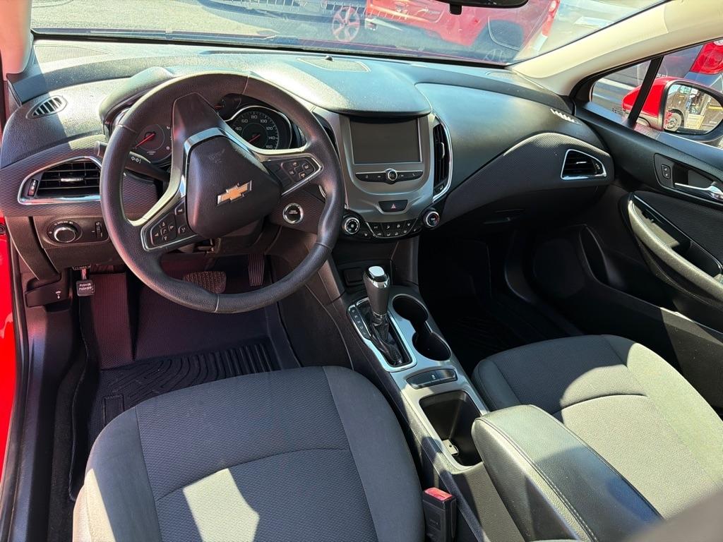 Chevrolet Cruze LT Auto Hatchback 2017