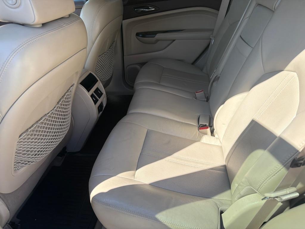 Cadillac SRX Luxury 2012