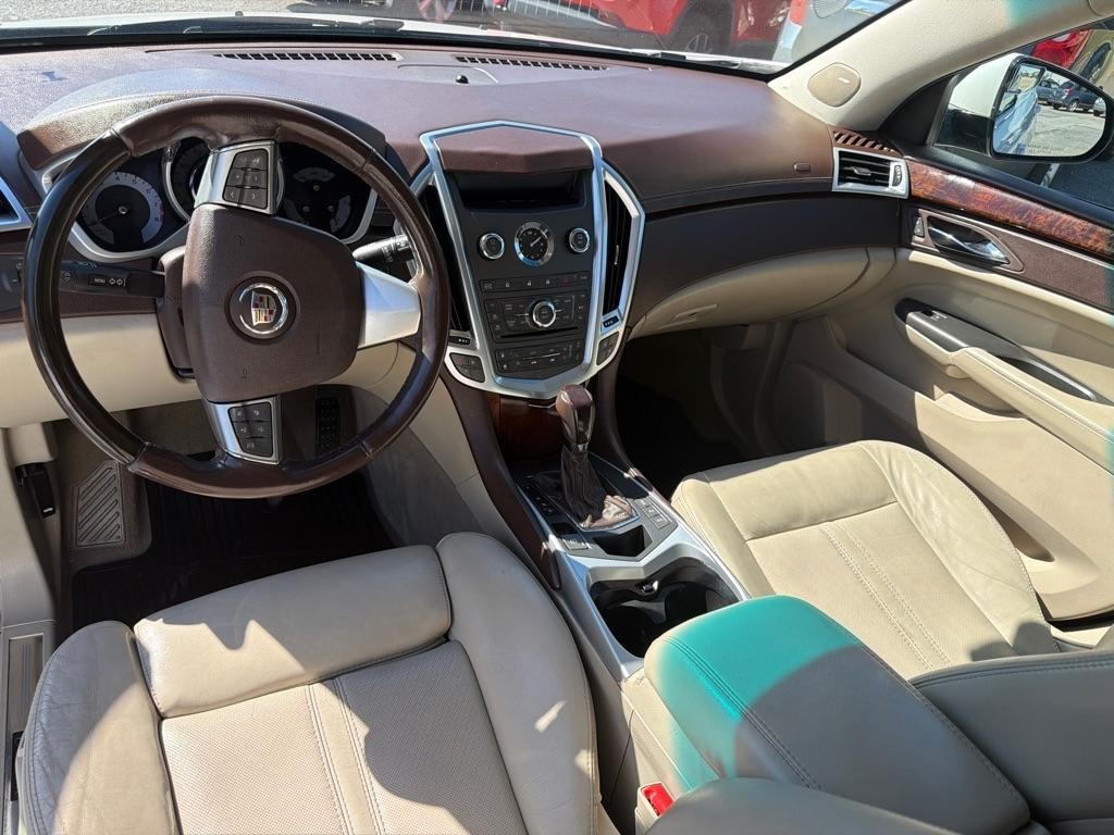 Cadillac SRX Luxury 2012