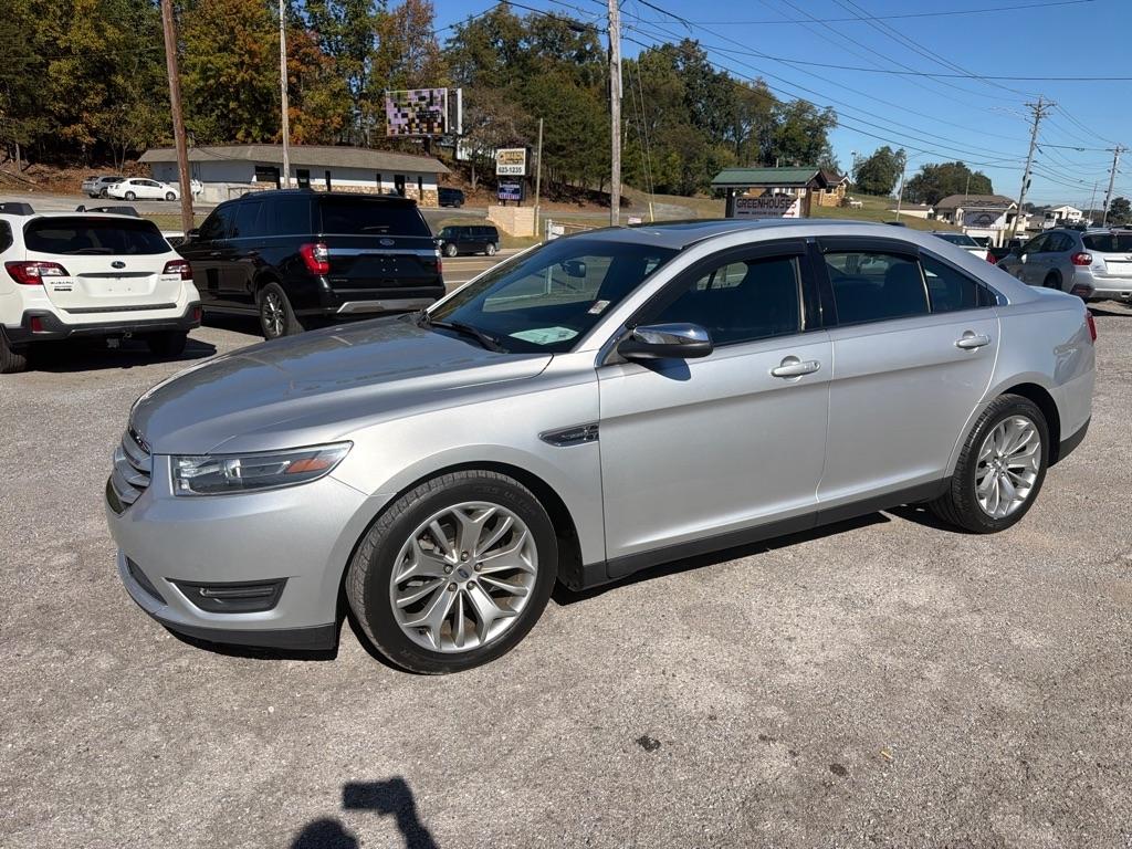 2016 Ford Taurus Limited FWD