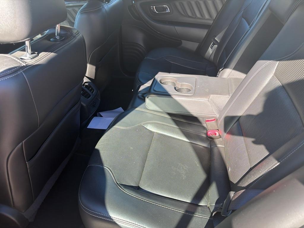 Ford Taurus Limited FWD 2016