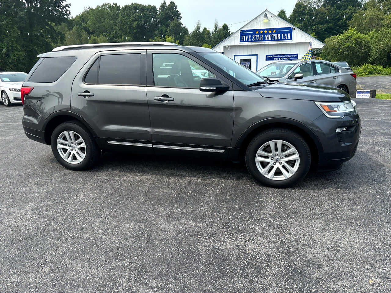 Ford Explorer XLT 4-Door AWD 2019 Ford Explorer XLT 4-Door AWD 2019